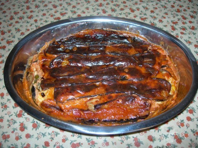 <h2>Eggplant Parmigiana Neapolitan Style in its plate</h2>